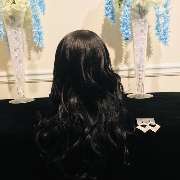 Natural Black Synthetic 1B wig - Picture 2 of 2